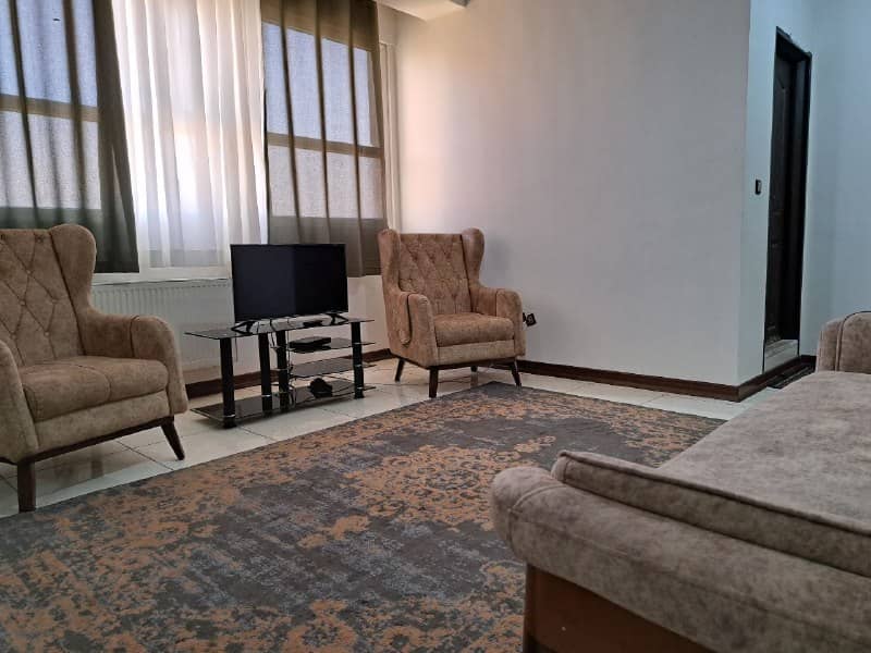 اجاره آپارتمان مبله بلوار هجرت شیراز دو خوابه طبقه دو