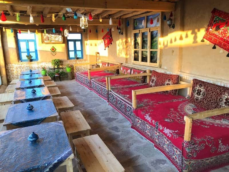 اجاره خانه روستایی در درخت سپیدار بینالود - سرای مامان