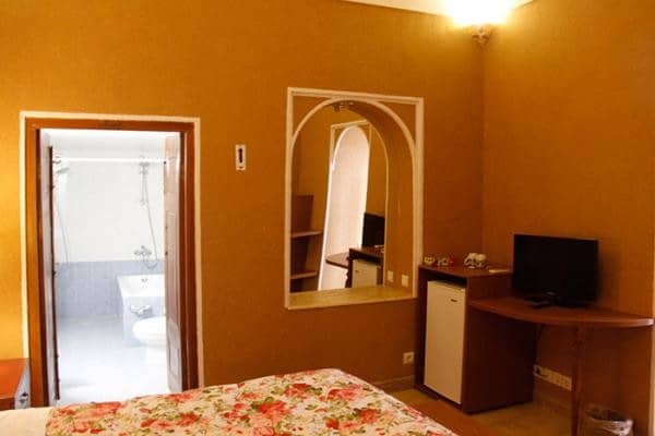 اجاره سوئیت سنتی دو تخته در یزد - پروچیستا