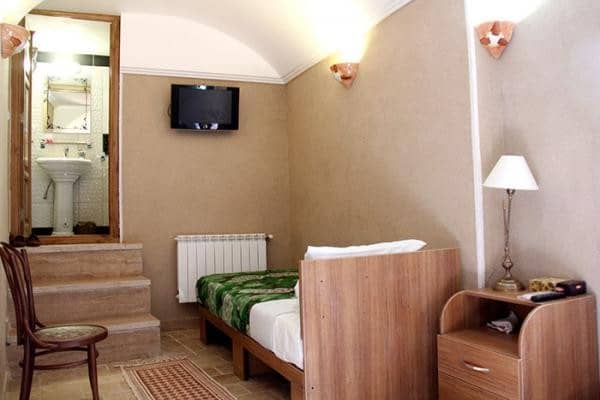 اجاره سوئیت سنتی دو تخته در یزد - میترا