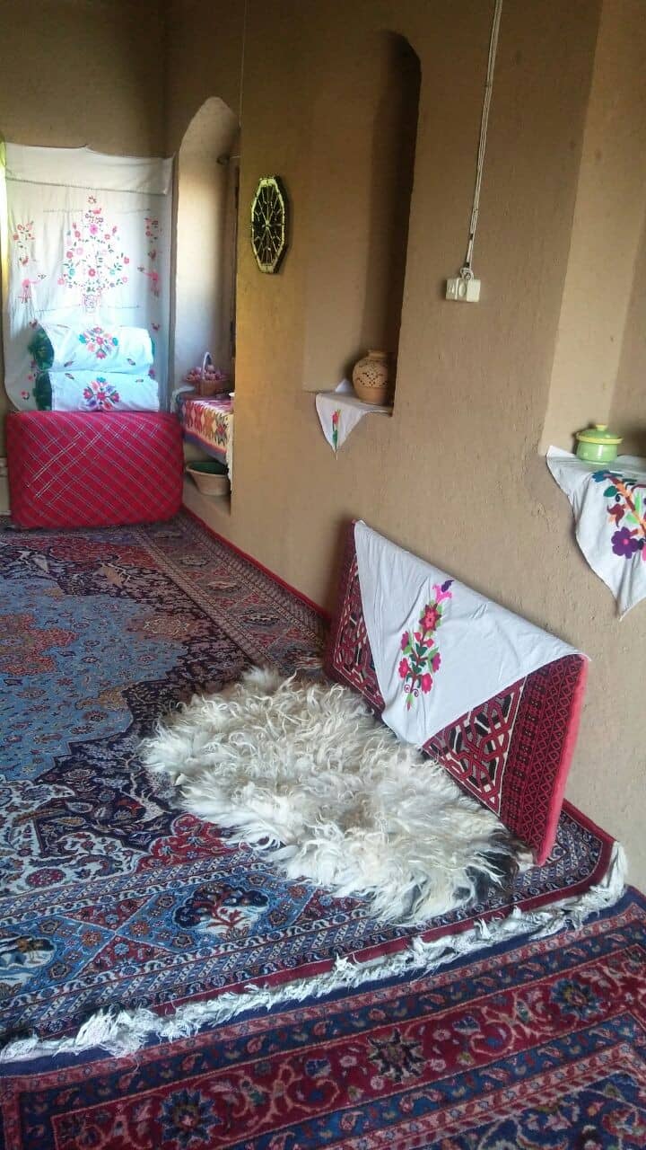 اجاره اقامتگاه بومگردی سنتی در بیارجمند سمنان- اتاق نو