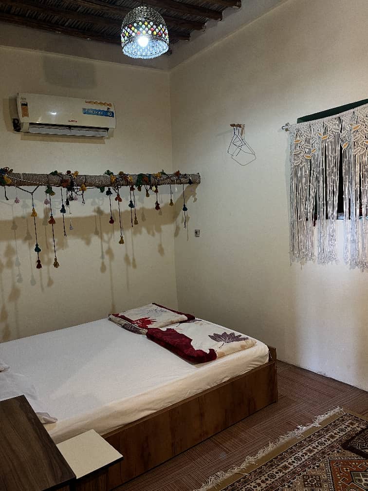 اجاره خانه بومگردی مستردار در سوزا قشم - دره ستارگان