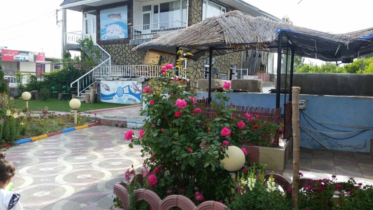 اجاره اقامتگاه بومگردی روستایی در بالاگیر نالوس - گزیزه