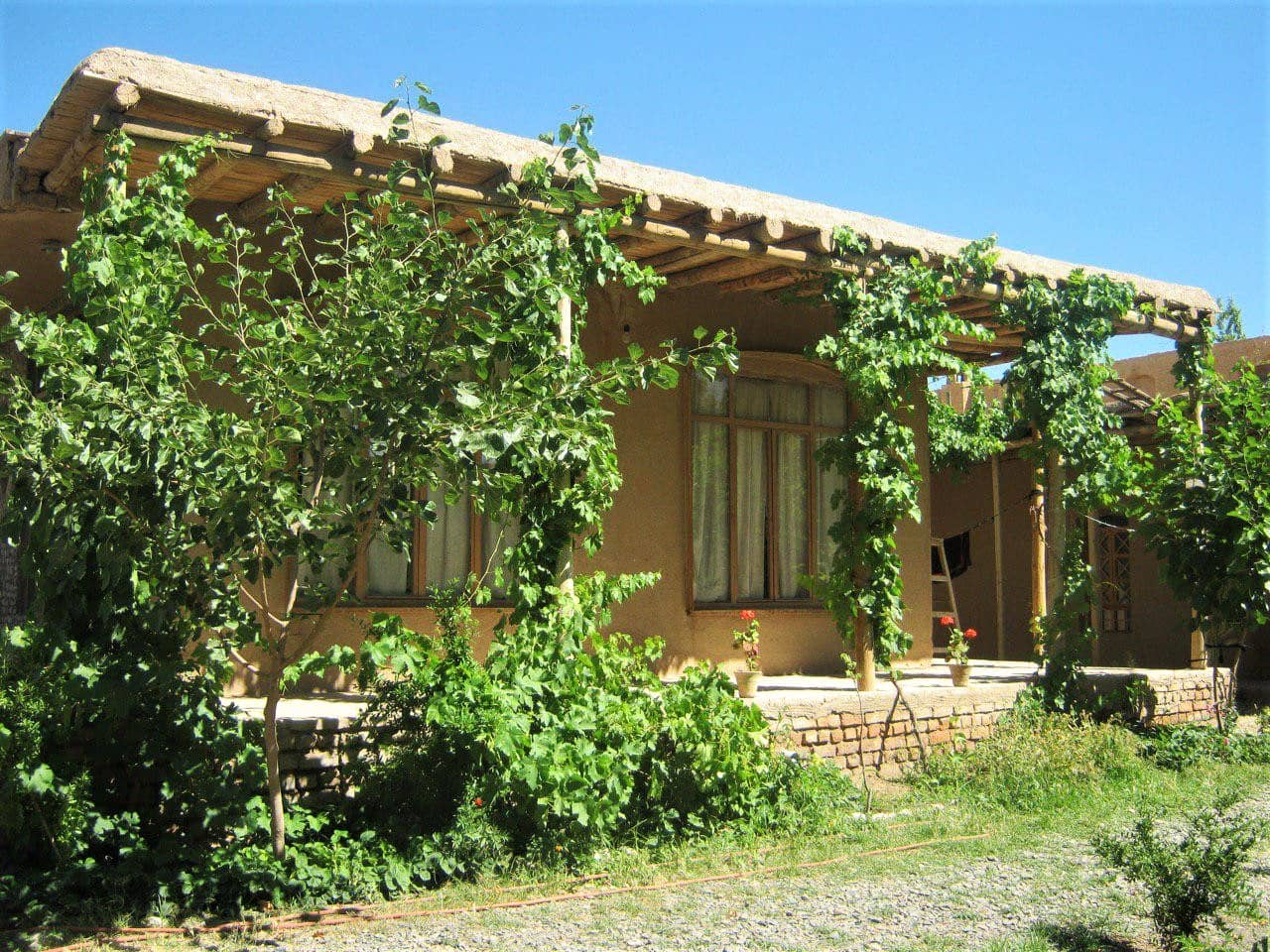 اجاره خانه روستایی در حمیدآباد نیشابور