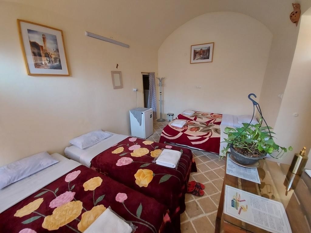 اجاره اقامتگاه گردشگری سنتی در کمال الملک کاشان - خرم روز