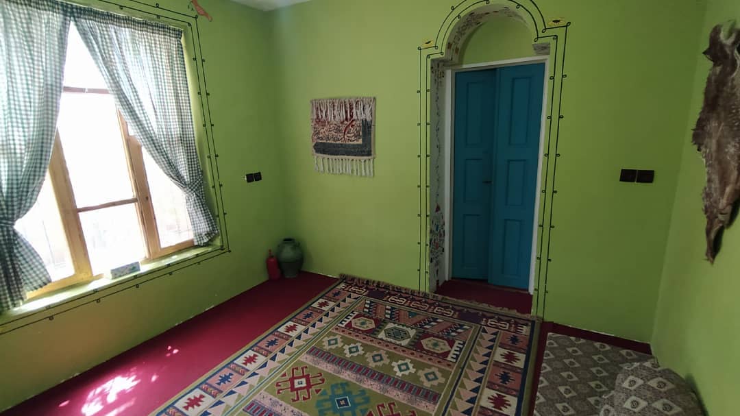 اجاره اقامتگاه سنتی در حصار سرخ مشهد - اتاق پری