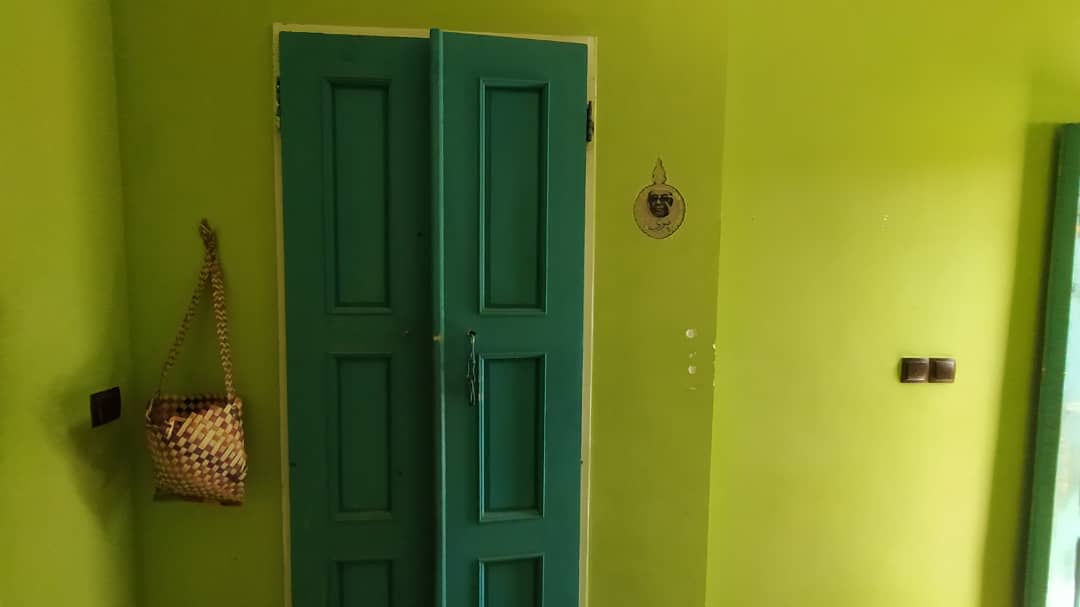 اجاره اقامتگاه سنتی در حصار سرخ مشهد - اتاق پری