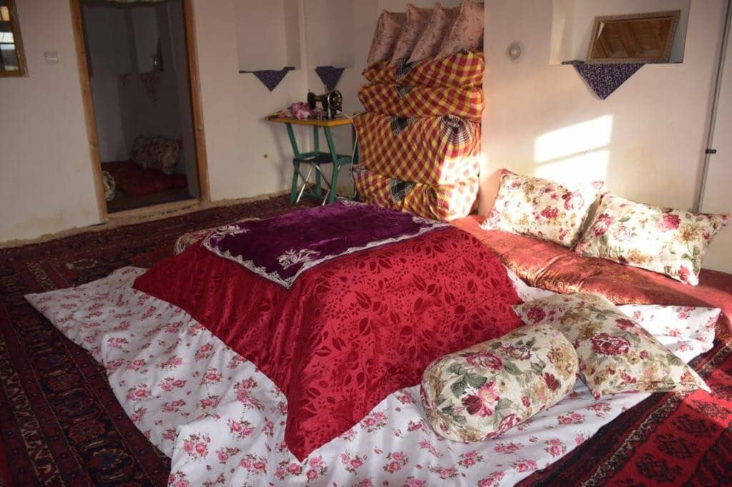 اجاره خانه سنتی در زیارت شیروان