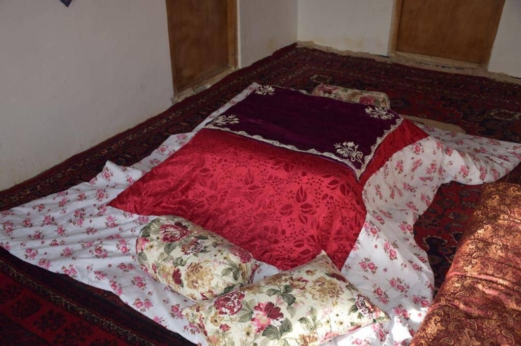 اجاره خانه سنتی در زیارت شیروان