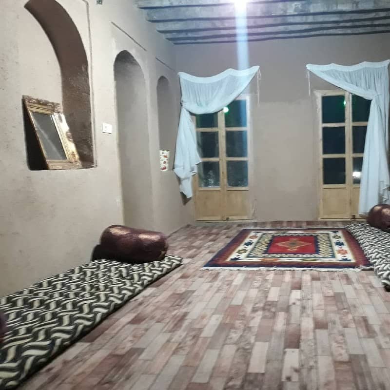 اجاره بوم گردی سنتی در ماه فرخان استهبان