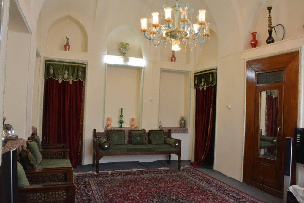 اجاره سوئیت سنتی در آتشگاه اصفهان - 6دری