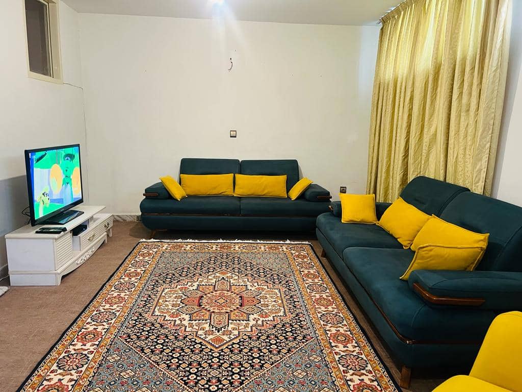 اجاره آپارتمان تک خوابه در شاهین جنوبی زیر همکف - شمال غرب