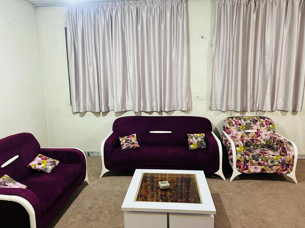 اجاره آپارتمان تکخواب در شاهین جنوبی همکف - شمال غرب