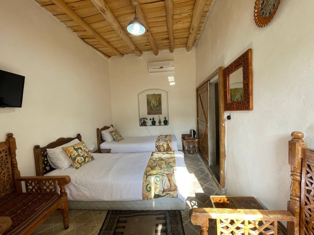 اجاره هتل سنتی در انقلاب زنجان - دوتخته توئین طبقه اول