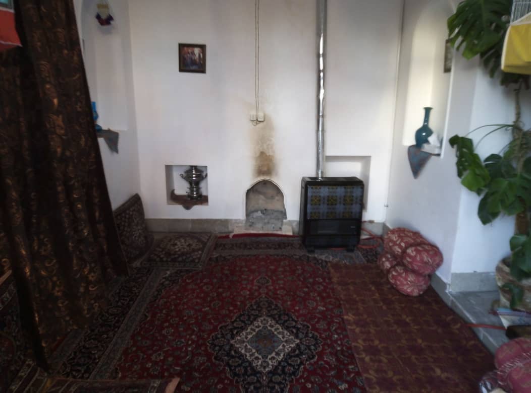 اجاره بومگردی تاریخی در شهر بابک -اتاق 3