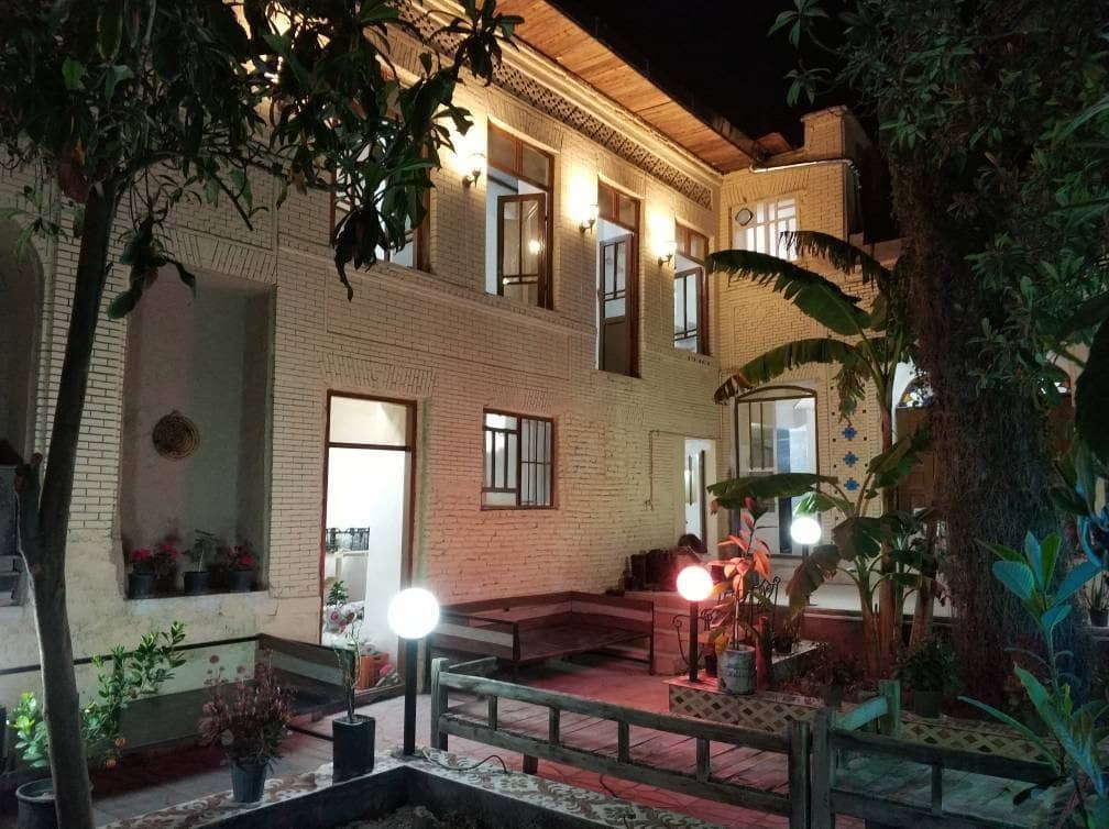 اجاره خانه سنتی در باب انار خفر - اتاق سه دری