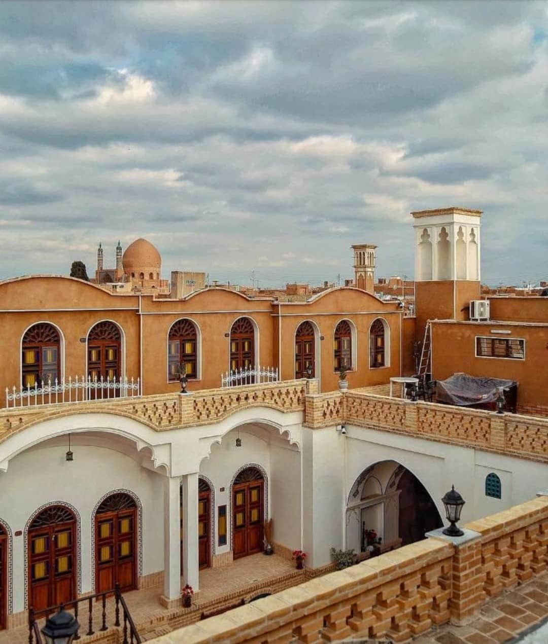 اجاره اتاق سنتی در فاضل نراقی کاشان - 5 تخته مستر