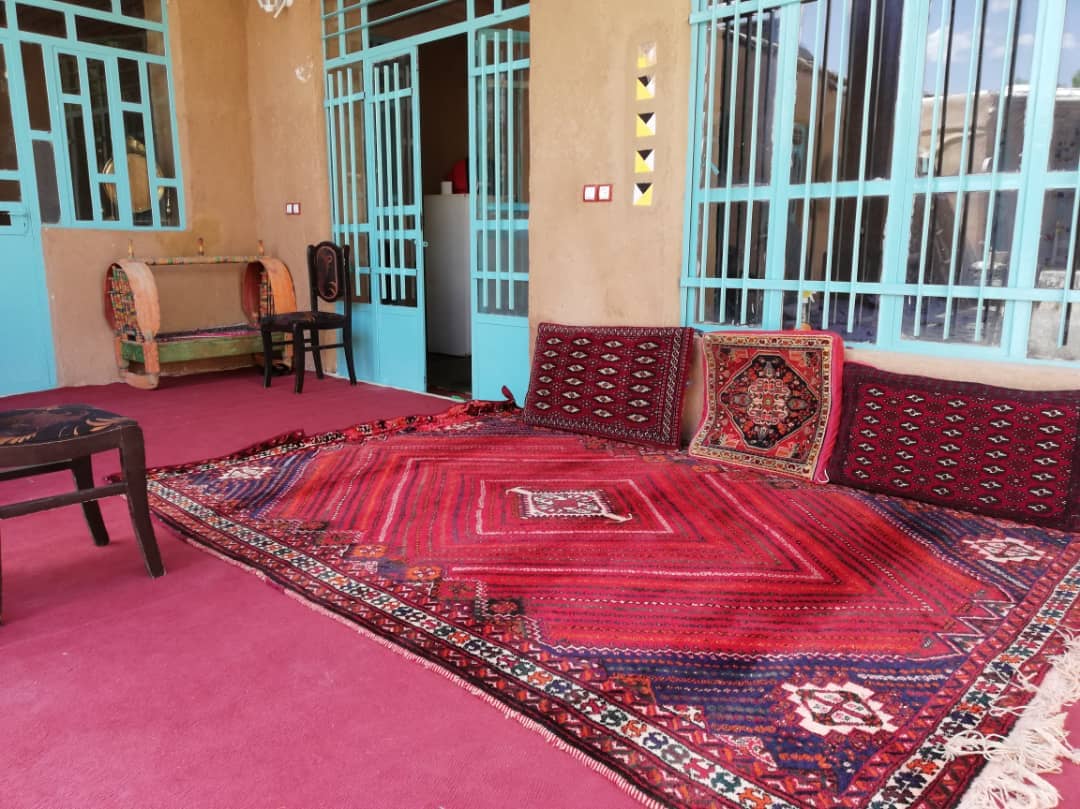 اجاره اقامتگاه بومگردی در مادرسلیمان پاسارگاد - تیرگان