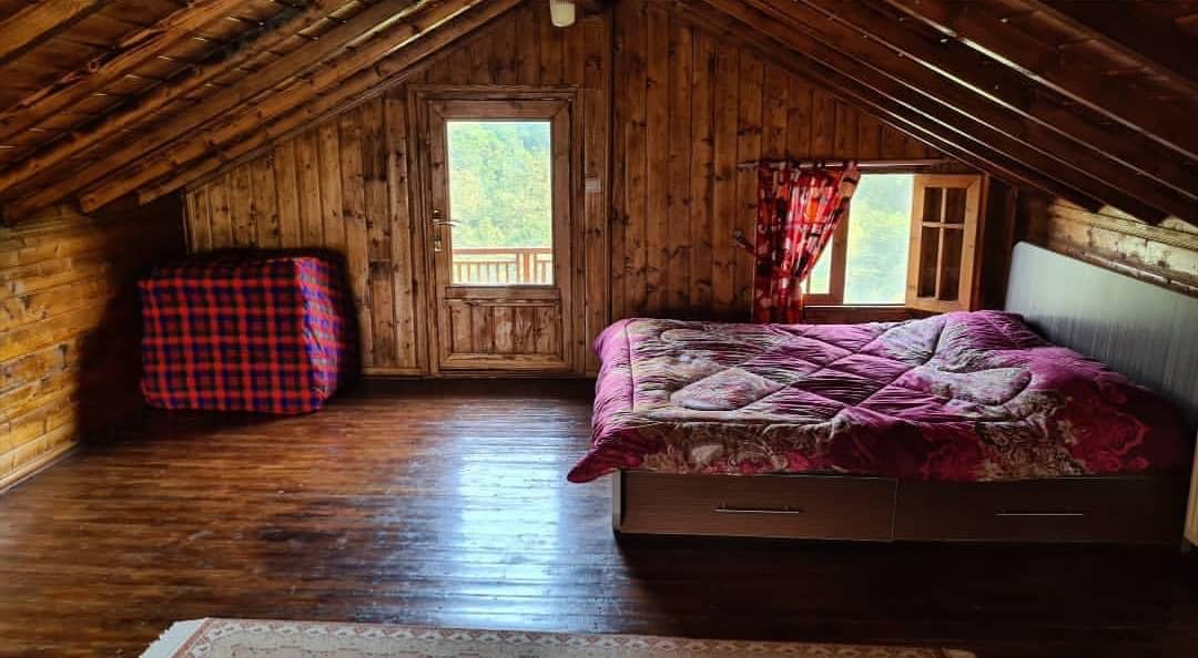 اجاره کلبه چوبی جنگلی دوبلکس در رمک رامسر