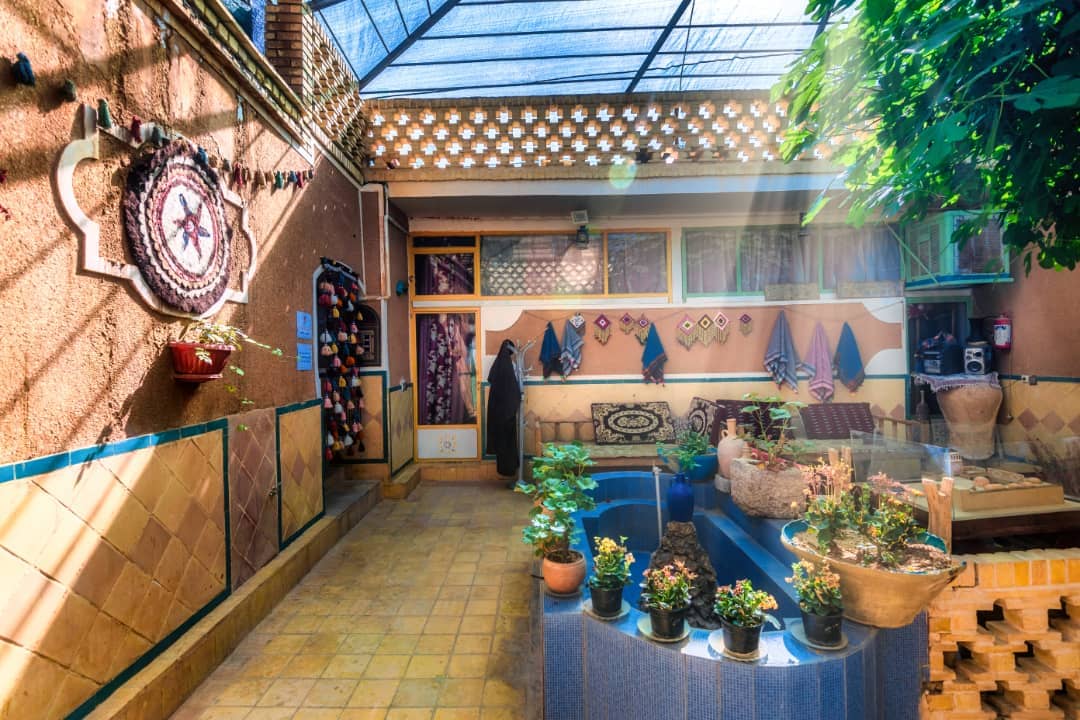 اجاره اتاق سنتی در دستجرد ورزنه - خرداد