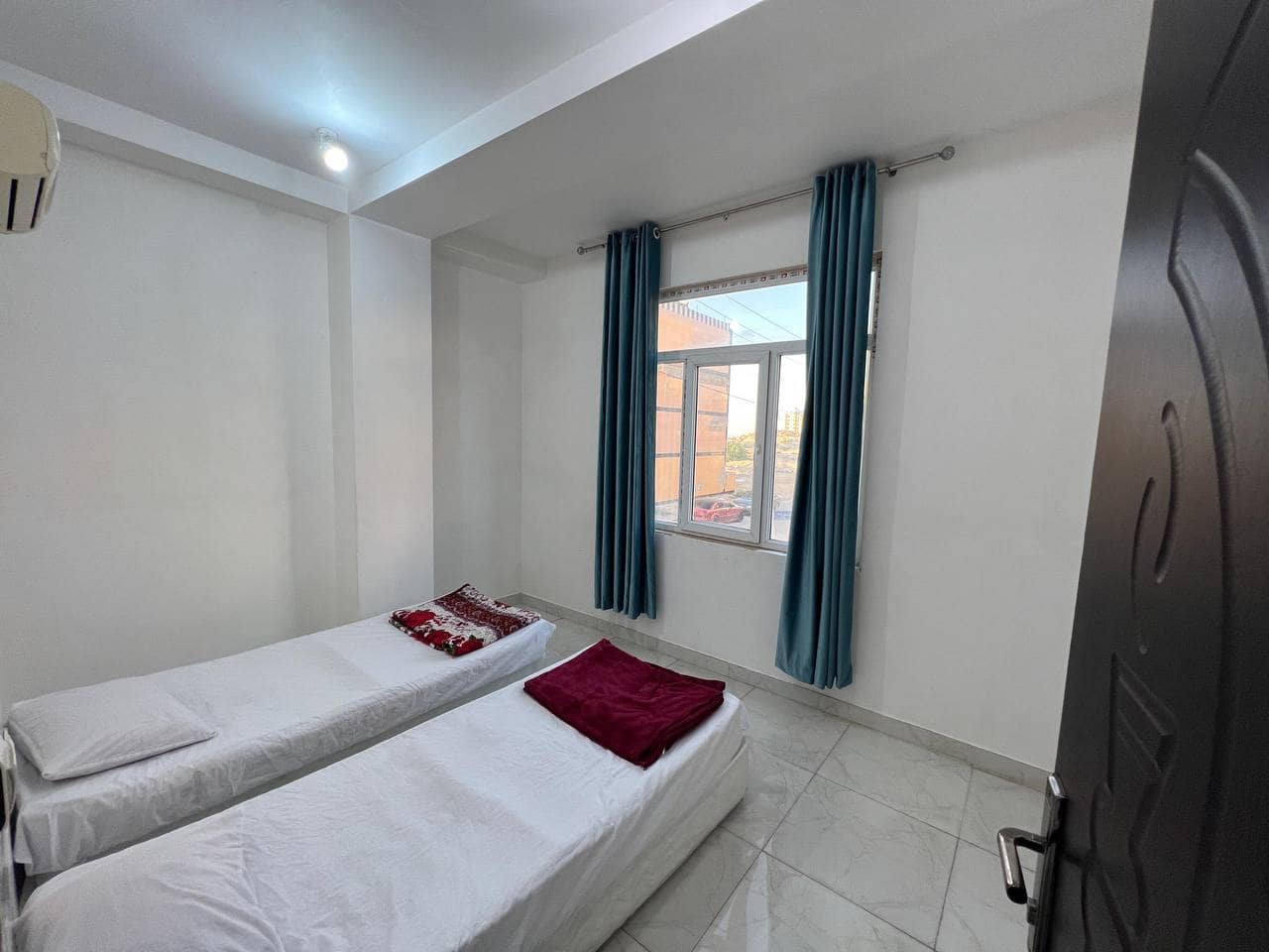 اجاره آپارتمان مبله شهرک نریمان قشم- واحد 2