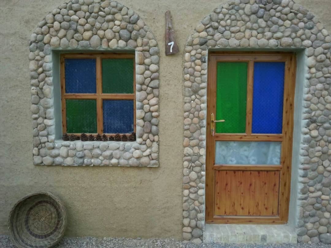 اجاره خانه بومگردی گردشگری در خور