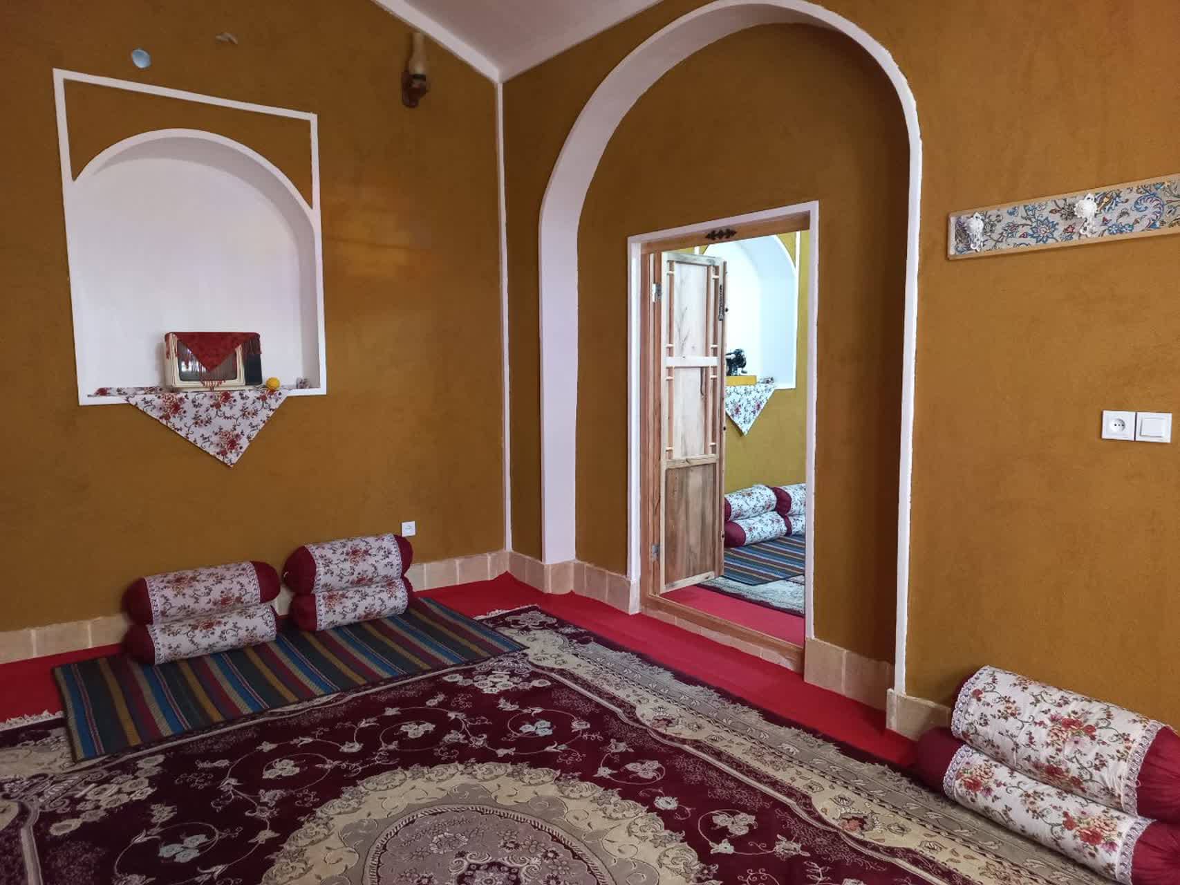 اجاره اتاق بومگردی در ملا فتح اله کاشان - شاهنشین