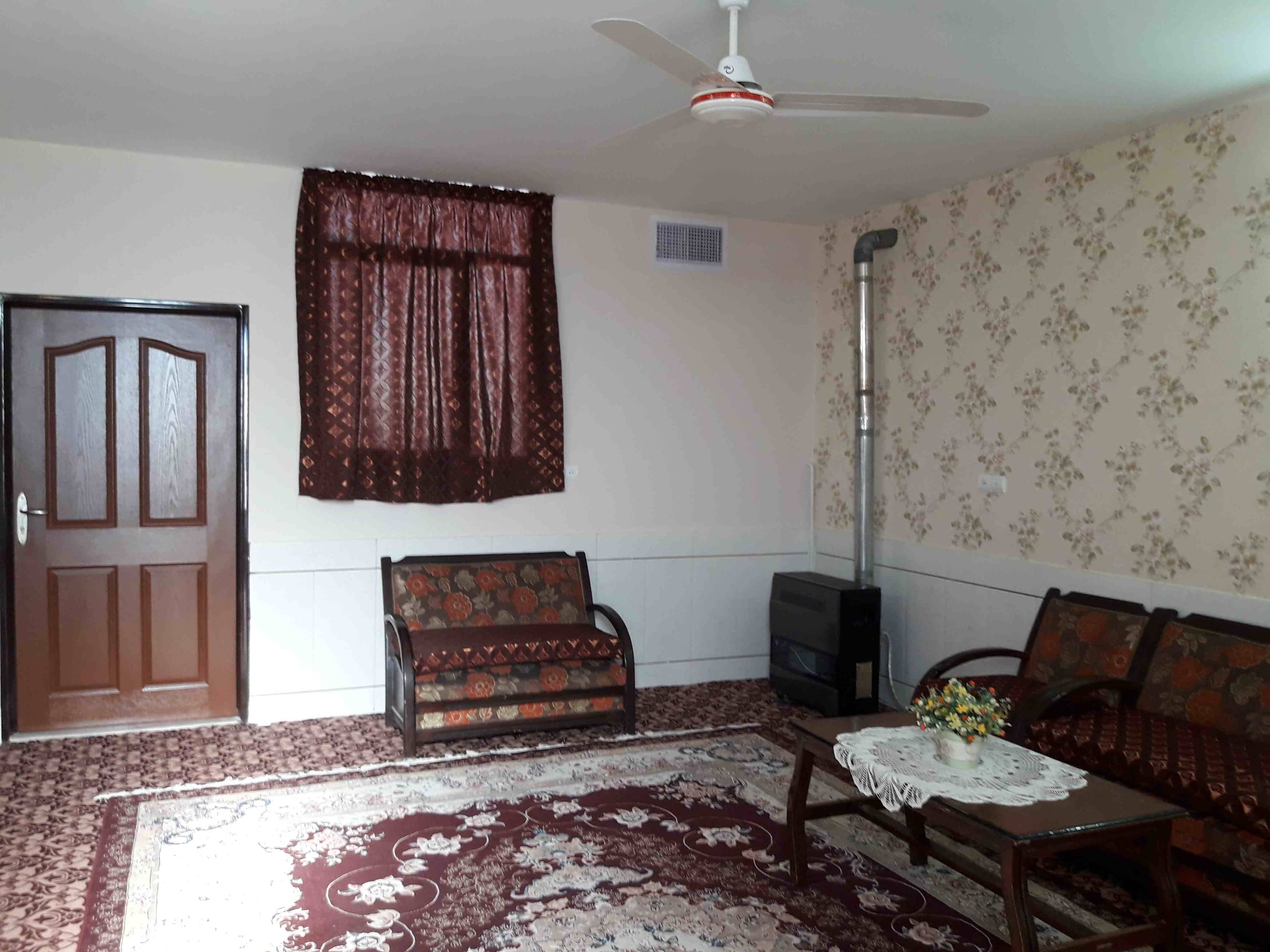 اجاره منزل ویلایی لاله شمالی اصفهان-یک خوابه طبقه اول