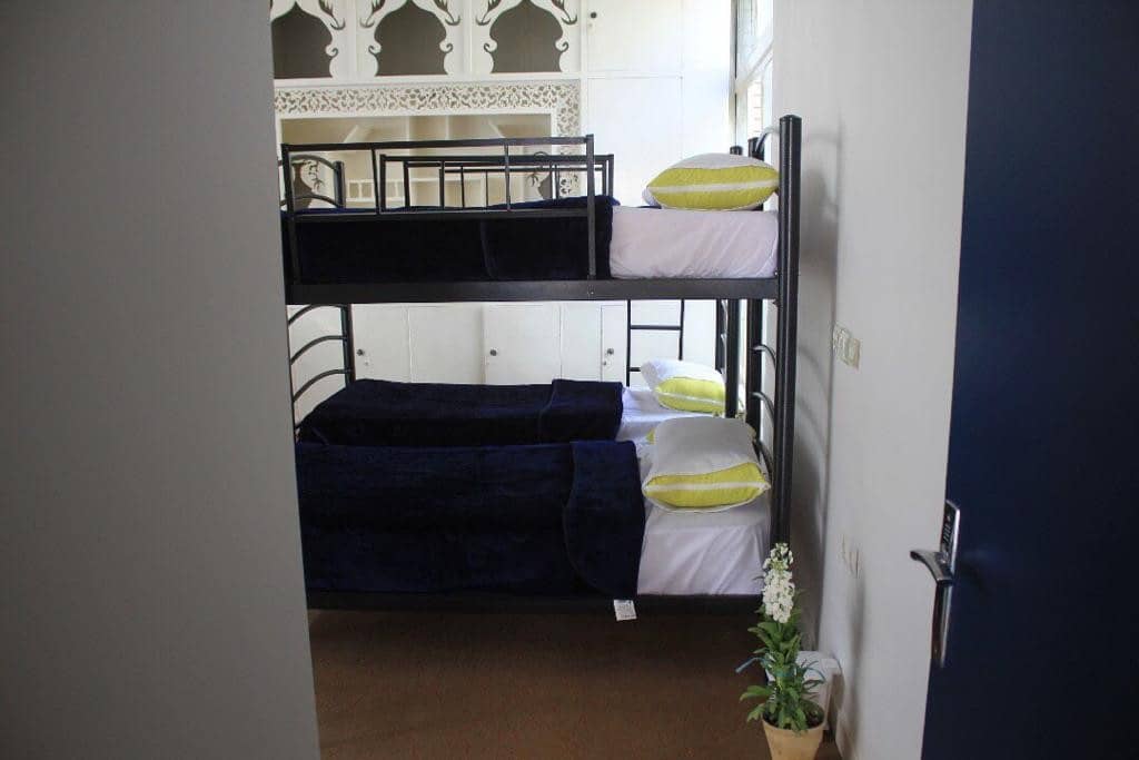 اجاره اتاق در بزرگمهر اصفهان - 10 تخت