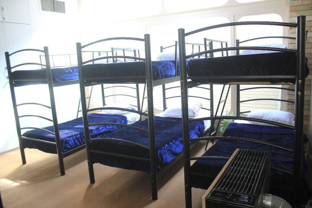 اجاره اتاق در بزرگمهر اصفهان - 10 تخت