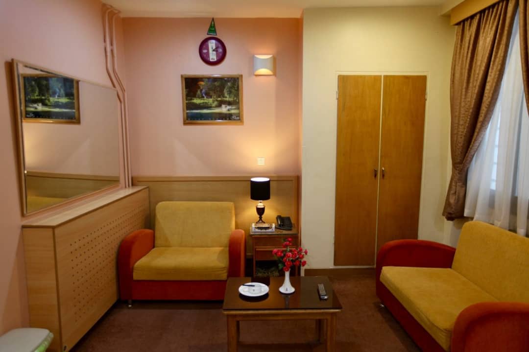 اجاره سوئیت دو تخته در مرکزشهر شیراز