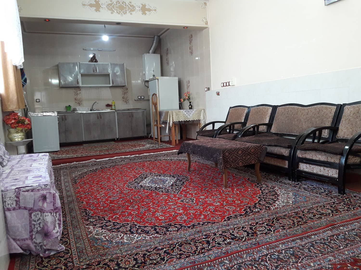 اجاره منزل مبله در لاله شمالی اصفهان-تک خواب همکف