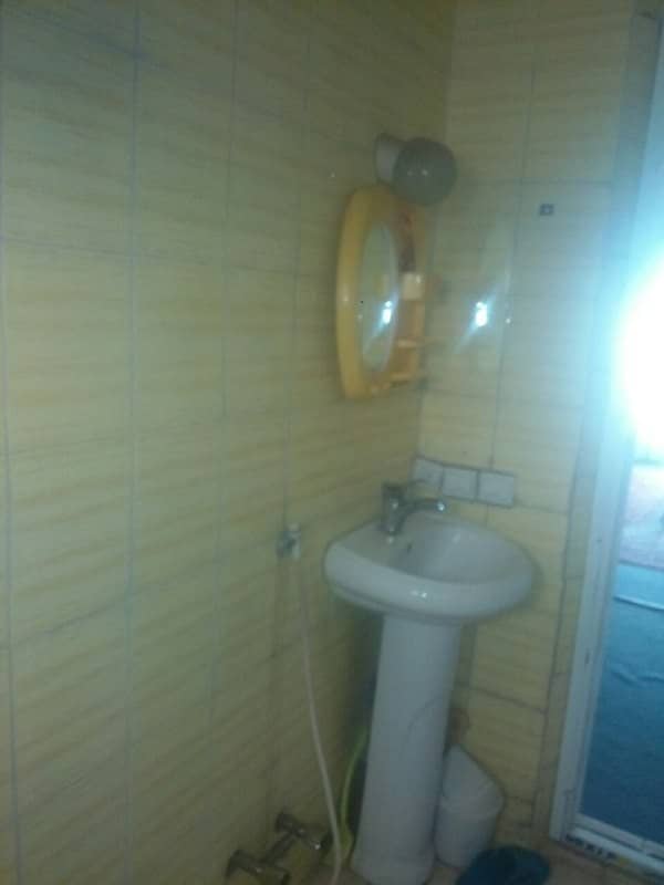 اجاره آپارتمان تک خواب در باغ فدک اصفهان-طبقه دوم