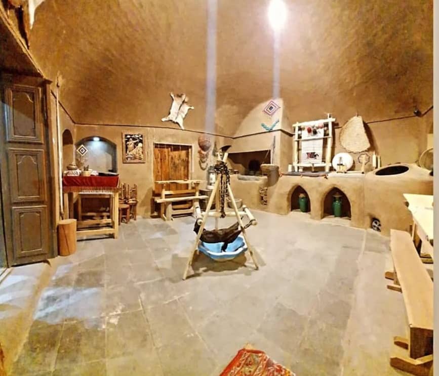 اجاره بومگردی سنتی در تودشک اصفهان - سه دری