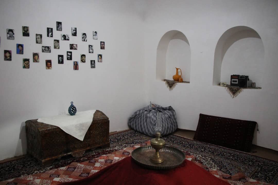 اجاره استراحتگاه سنتی در تودشک اصفهان -کرسی