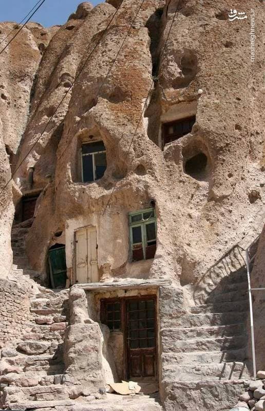 اجاره اقامتگاه بومگردی صخره ای در کندوان تبریز