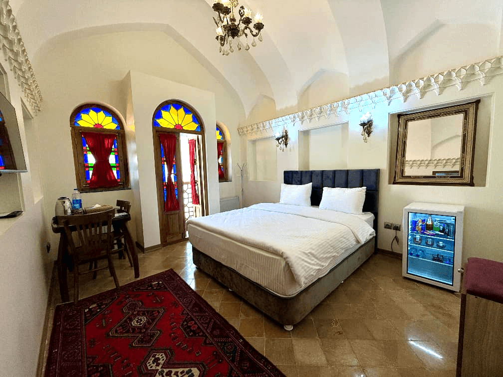 اجاره بوتیک هتل دو تخته در هشت بهشت اصفهان - استاندارد اتاق دو تخته استاندارد