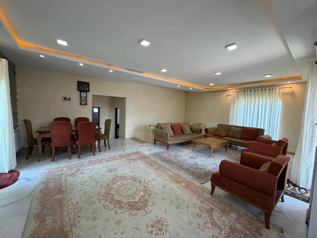 ویلا جکوزیدار با استخر سرپوشیده آبگرم در روستای چهارافرا محمودآباد نما ساختمان