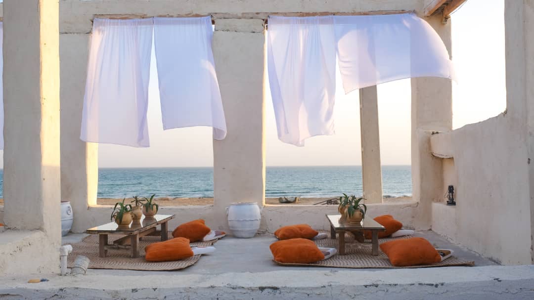 بومگردی ساحلی در روستای گامبرون سلخ - قشم نشیمن مشترک