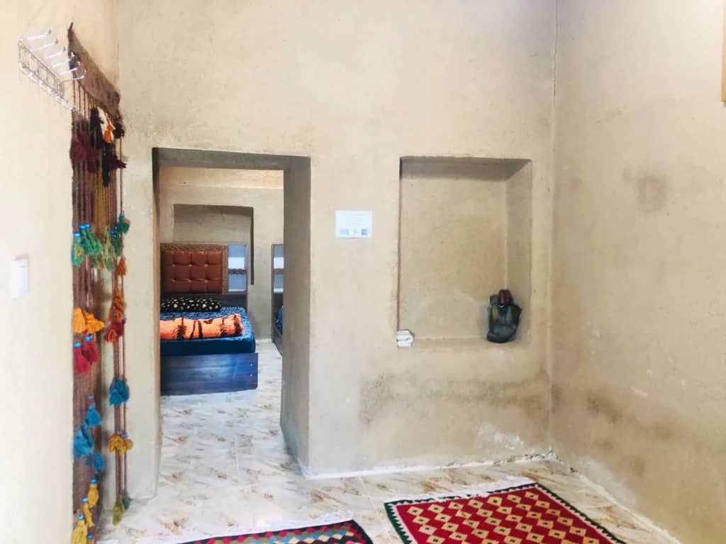 بومگردی در روستا غرقان گلپایگان - داش دره محوطه
