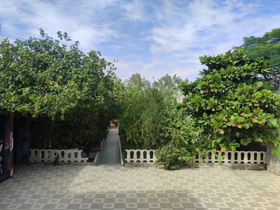 ویلا باغ با استخر سرپوشیده آبگرم در روستا گورک عالی شهر استخر سرپوشیده آبگرم