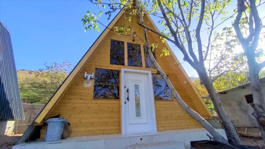 کلبه سوئیسی در روستا چهراز ناغان - 30متر نما کلبه سوئیسی