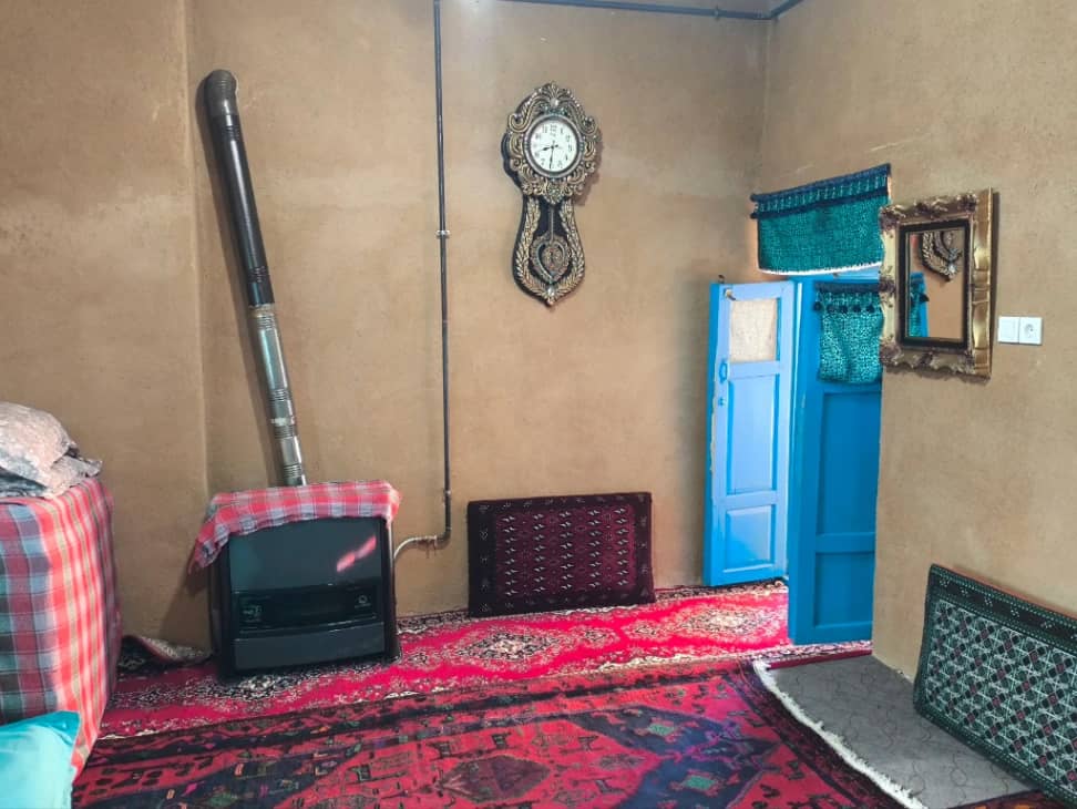 اجاره بومگردی در روستای قصلان سریشآباد - نسترن نما ساختمان