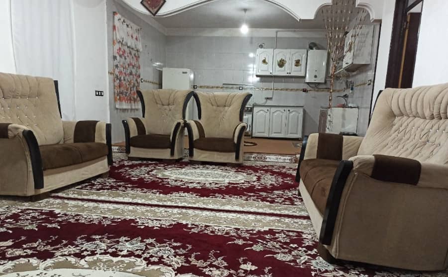 منزل ویلایی در فارسبان نهاوند حیاط و چشم انداز