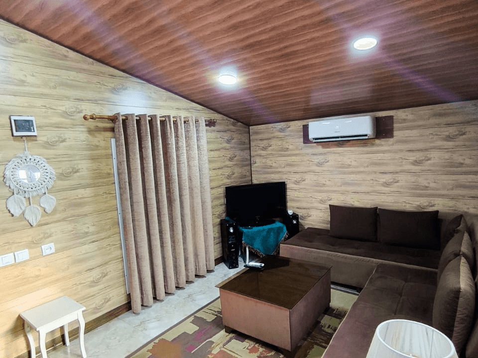 اجاره کلبه چوبی جنگلی در روستا سوخته کوه لاهیجان - سدروس نما کلبه چوبی