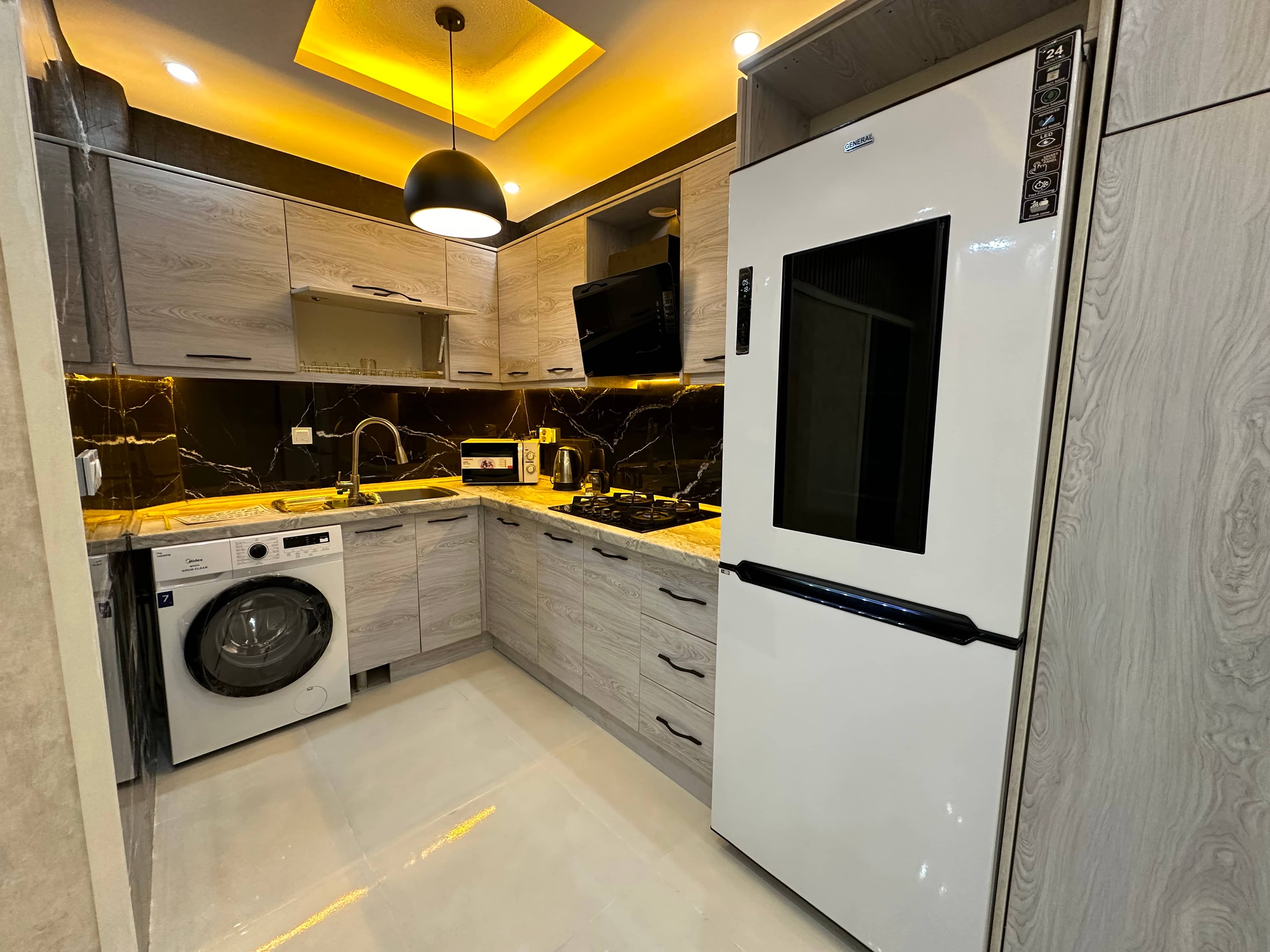 اجاره آپارتمان نزدیک ساحل در شهرک صدف کیش - 50 متر سالن