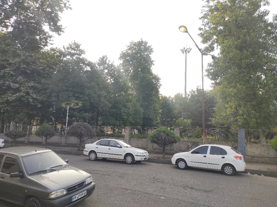 بیرون اقامتگاه