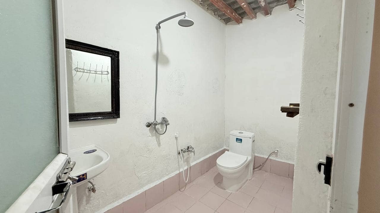 بومگردی ساحلی در روستای گامبرون سلخ - قشم محوطه