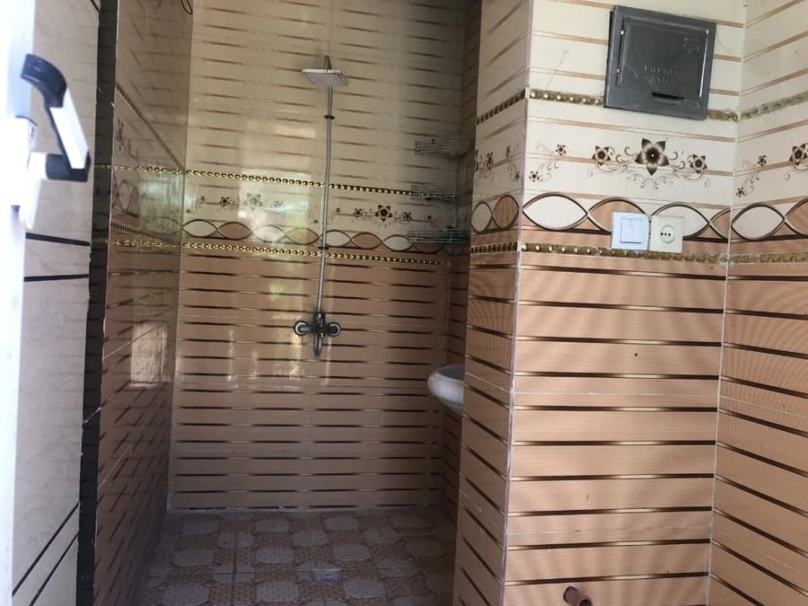 حمام و سرویس بهداشتی