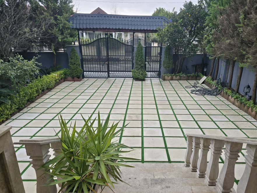 حیاط